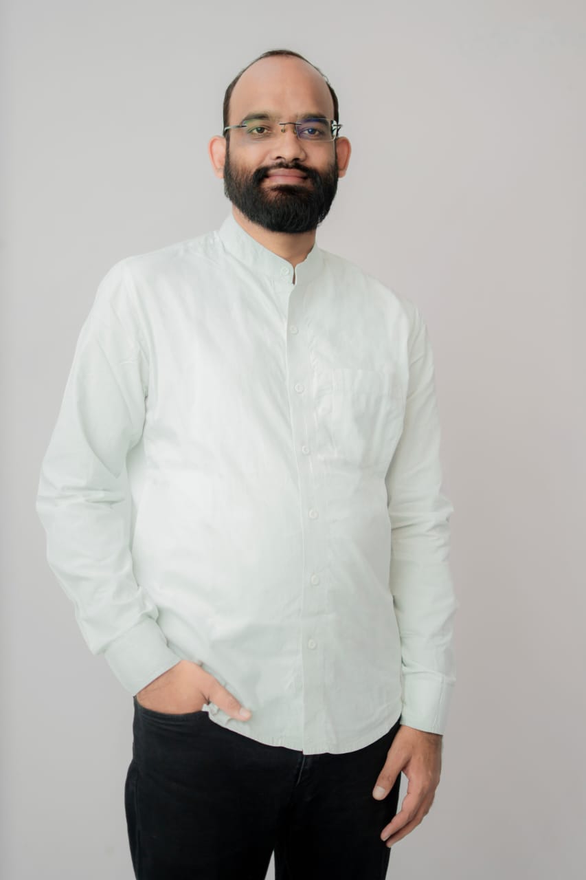 Dhiraj Lokhande - Business Advisor